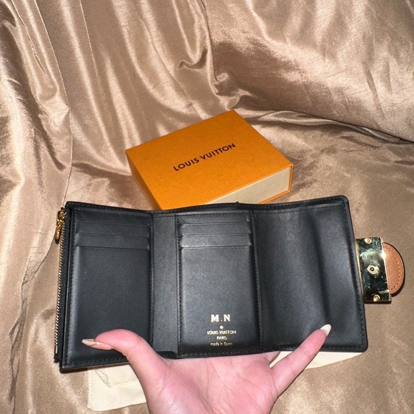 Louis Vuitton Dauphine compact wallet - Picture 7 of 14